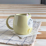 The Japan Collection : Daruma cat mug / Yellow