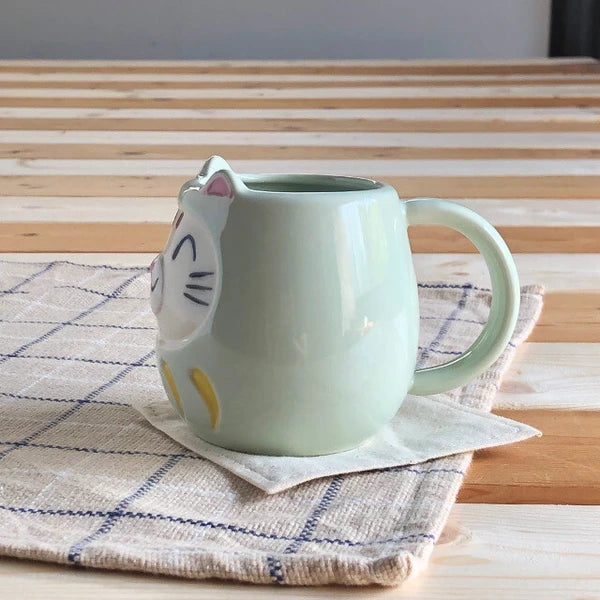 The Japan Collection : Daruma cat mug / Green