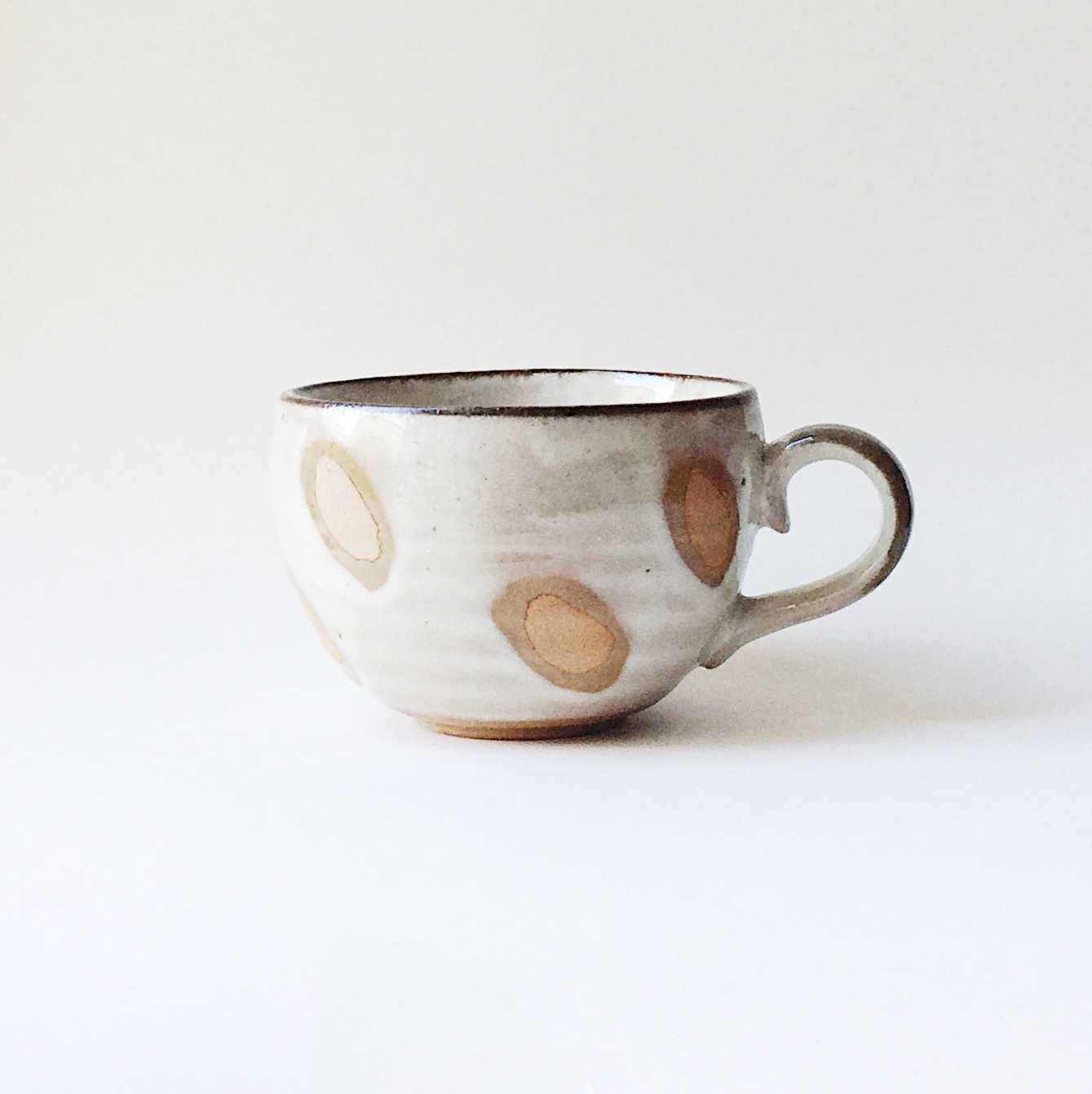 The Japan Collection : White cup with spots